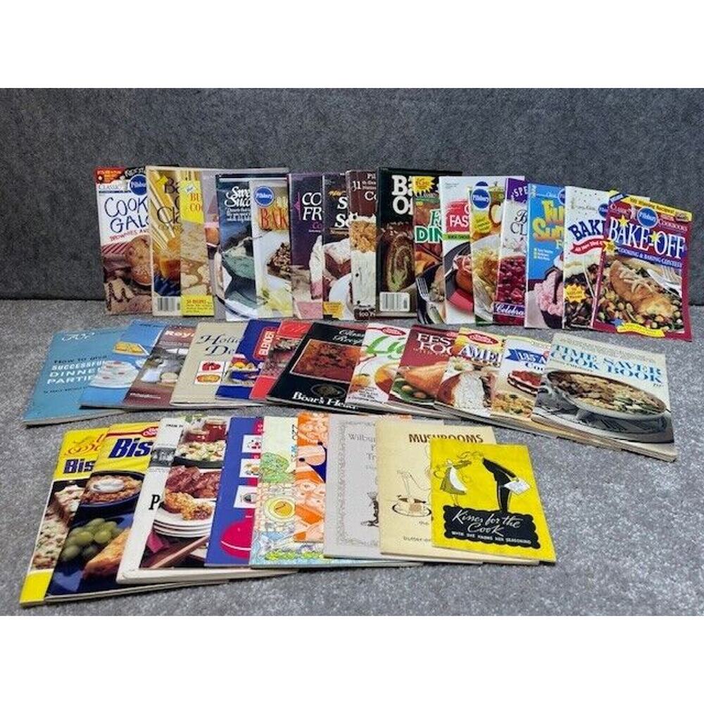 Vintage Cookbook Booklet Lot 40 Pillsbury Betty Crocker Bisquick MCM Kitchen‎